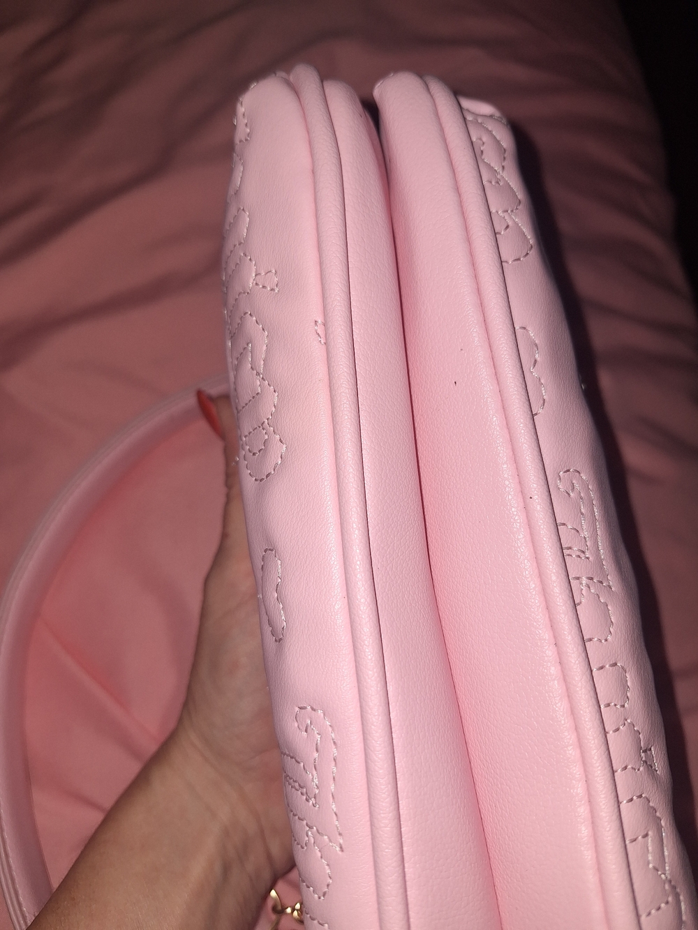 EXCLUSUVE Juicy Couture Light Pink Quilted Shoulder Bag with Bow and Pearl Charm - Picture 10 of 11